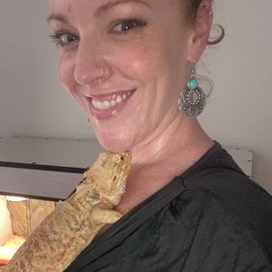 Meet your Posher, Christine